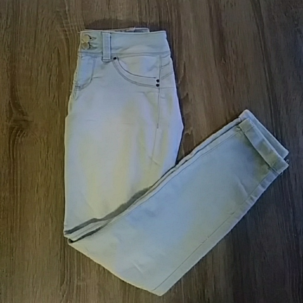 Ankle pants